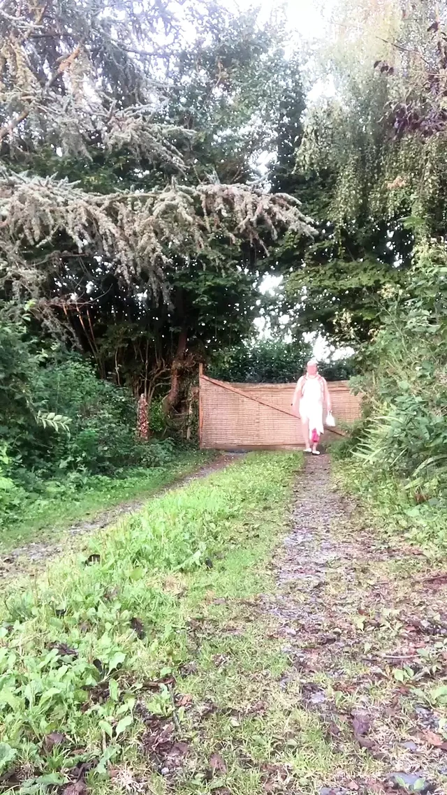 Dressed with a white A-line dress for a night out