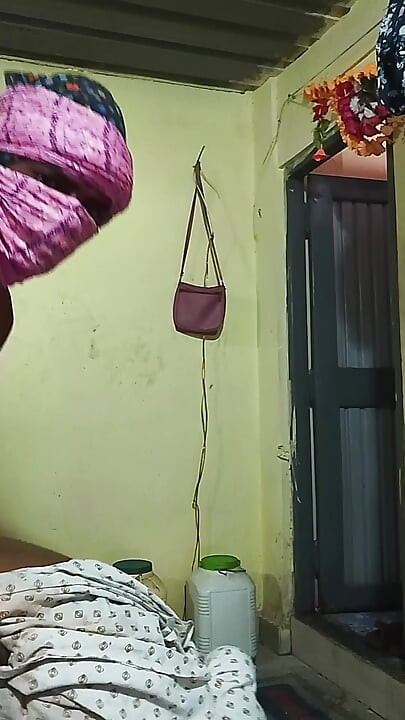 Desi wife ki shandar thukai