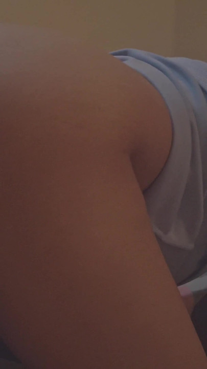 Ich habe meine stiefschwester gefickt, weil sie einen dicken arsch hat