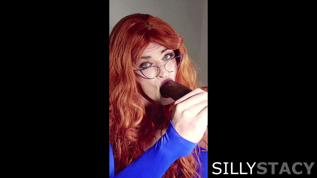 Redhead Sissi Stacy imaginate when deepthroat sucking bbc dildo like a doll