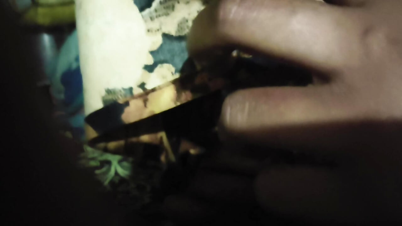 Ma belle-mère se fait baiser tranquillement la nuit