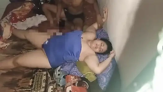 Membiarkan Tubuhku Dinikmati Oleh Pria Lain