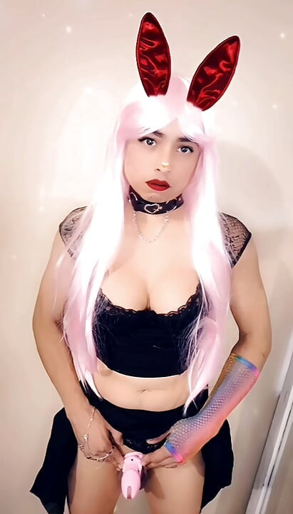 One hour of your favorite Sissy