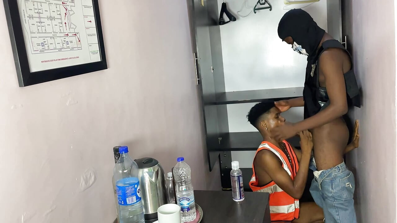 Hot Officer Fuck the Feminine Guy