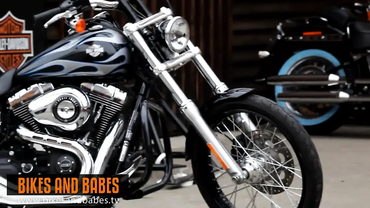 Lea Tyron - bikes and babes tv sexy videos