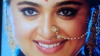 Anushka shetty corrida homenaje