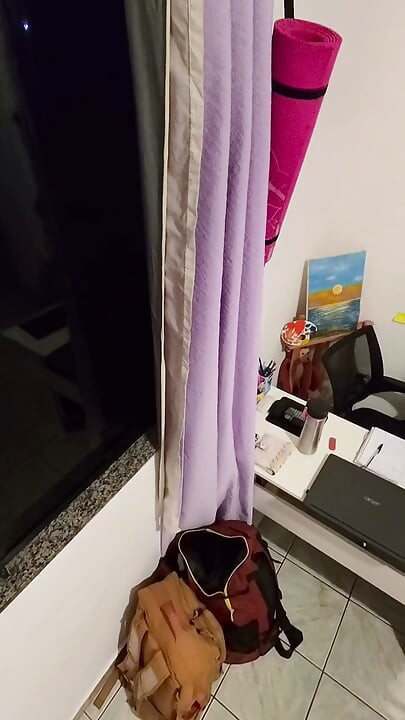 Địt con gái riêng cho đến khi bắn tinh khắp người nó.
