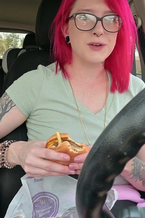 Lunch Date with Ellie