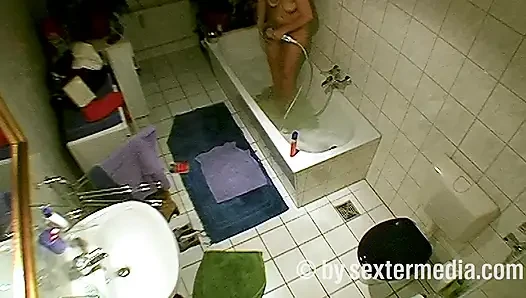 MILF Macht Körperpflege Im Bad