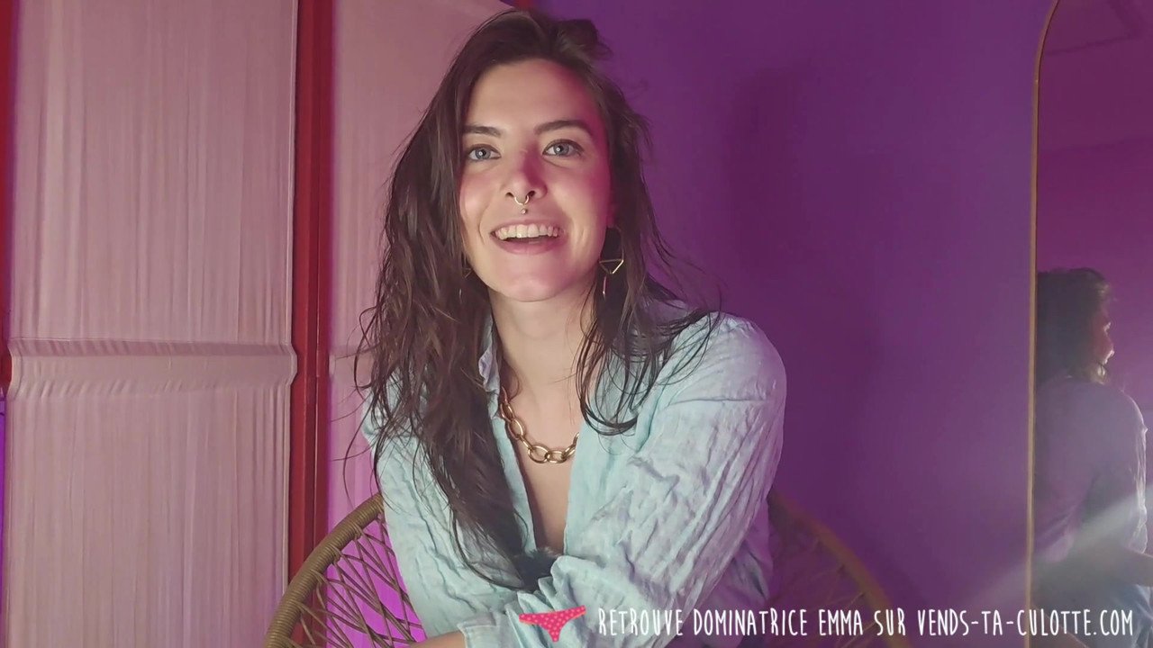 Vends-ta-culottes - 你遇到了你的新邻居，他是一个想要被干的大淫娃