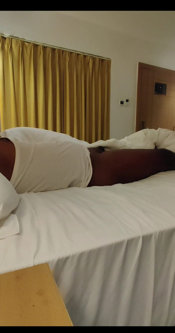 Detik yang tidak dapat dilupakan dari "TEMAN WANITA MEMBERIKAN BLOWJOB DI ATAS KATIL"