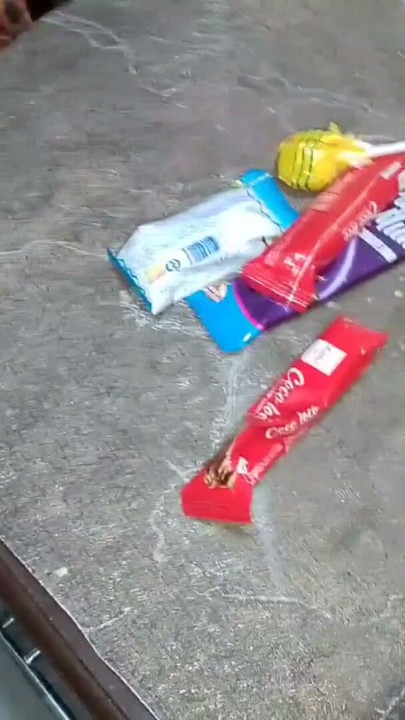巧克力味覺遊戲挑戰與德西華麗嫂子 | 短片 1