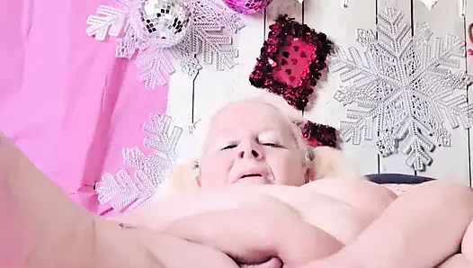 bir insan göt tıkacı üvey anne tüm deliklerinde sert sikiliyor