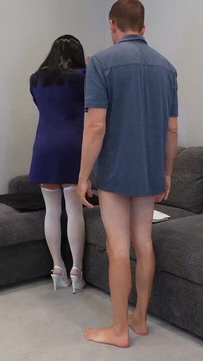 Moment emblématique de « Destressing with my AI robot - Subservient Stella E02 - Xxx Subservience Parodie »