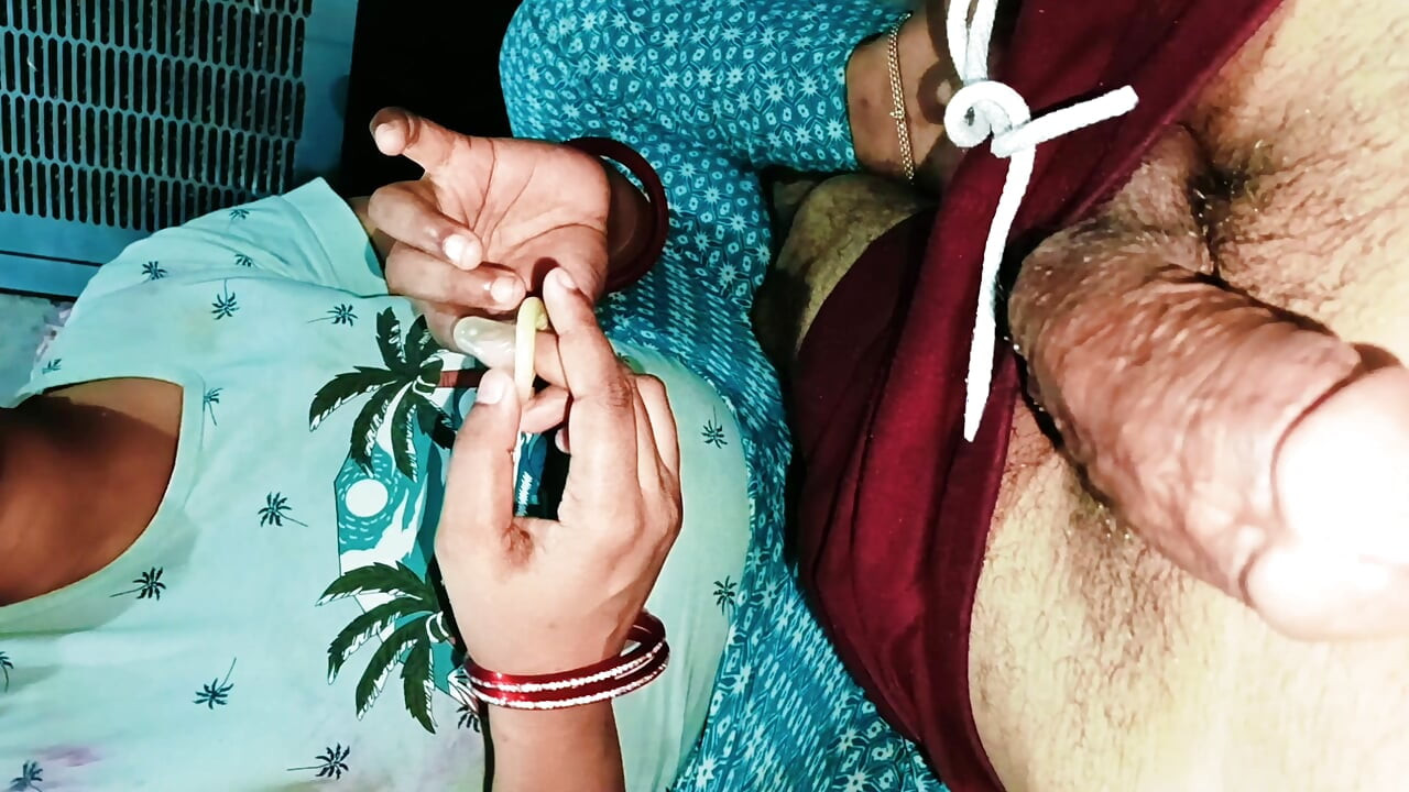 Mengundang bhabhi desa ke rumahku dan meniduri memek pirang saudara tiriku sepanjang malam, sangat menyenangkan untuk menyetubuhi blaku