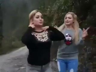Iranianas dançando