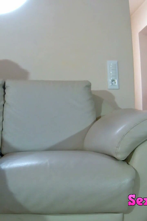 Masturbating in my favorite levis jeans