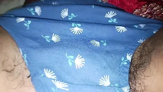 Remove The Pussy Hair of My Girl friend , Trimmed Pussy Hair