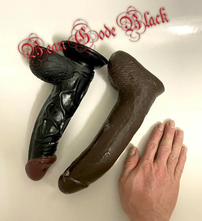 2 dildo hitam yang cantik