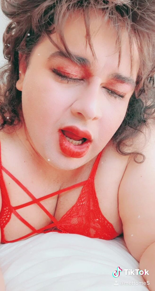Lady in Red-Real orgasm moment
