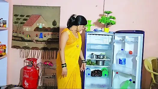 Stiefmutter hat einen harten dreier mit ihrem stiefsohn fickvergnügen, bis sie alles mit vollen titten gibt, desi milk Clear-