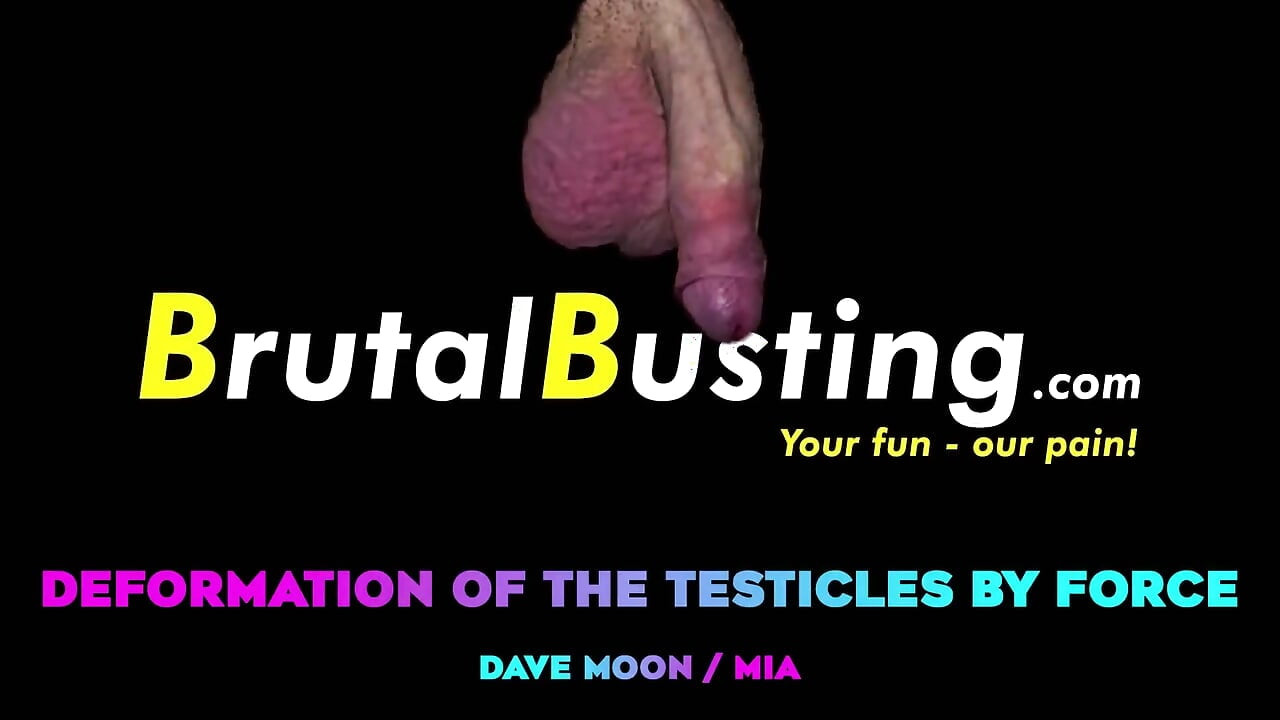 Deformacija testikularnog testisa! Njegova jaja nemaju šanse da izazovu njenu moć - Dave Moon - Mia - Bbusting (mučenje jaja)