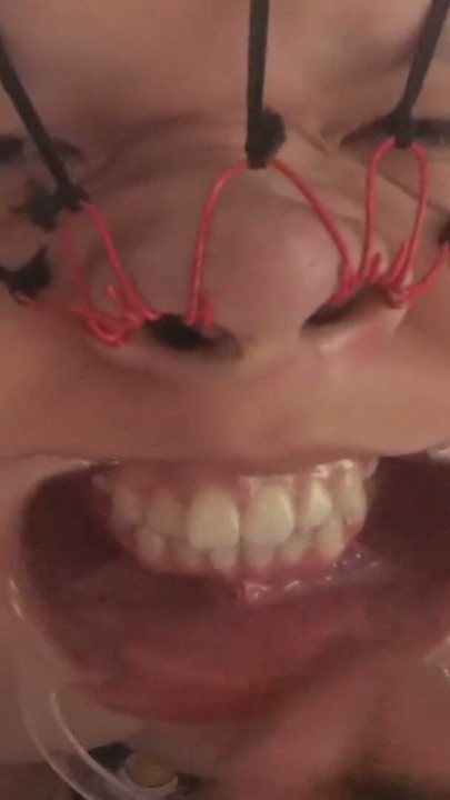 I fuck her face and I cum on her nose | Clip 1
