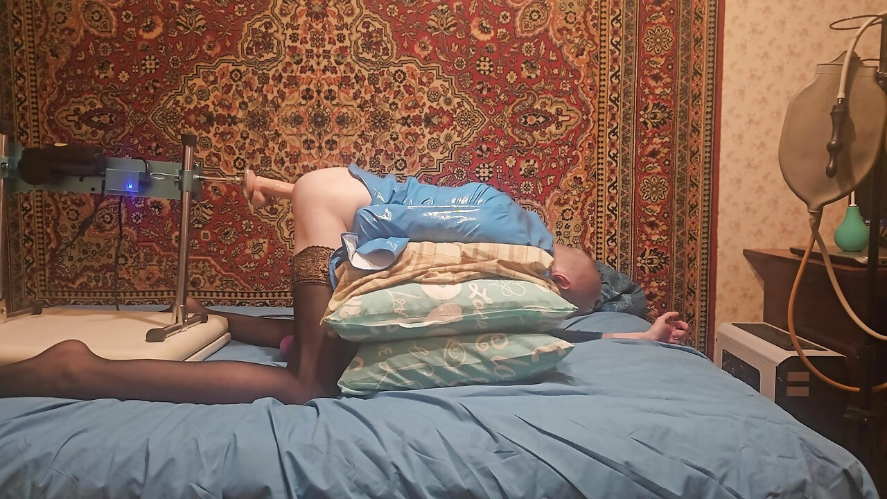 Sasha Earth sissy Crossdresser homemade amateur anal Fucking Machine