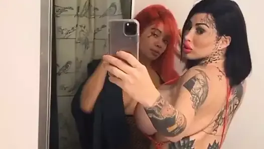 big fake tits and big fake ass twerking