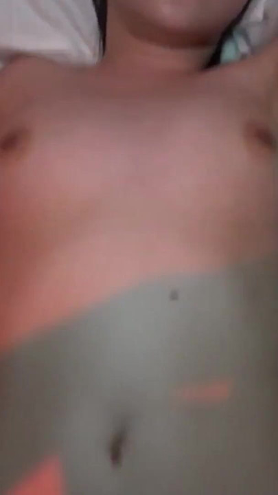 Detik yang tidak dapat dilupakan dari "Si cantik muda di Jepun video adik muda kawan hamil. Hapuskan dengan serta-merta"