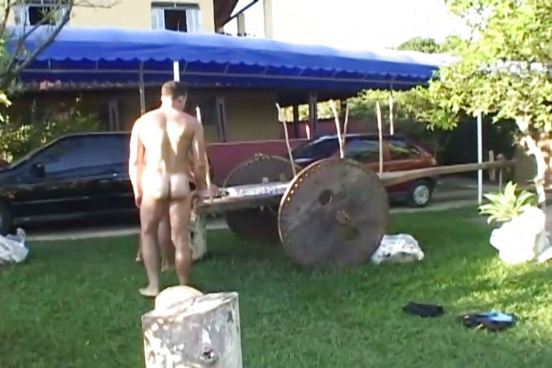 Hot gay sex in the garden