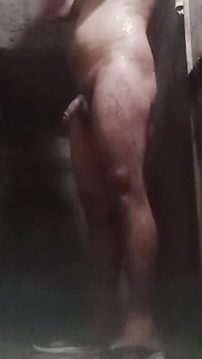 Κώλος στο ντους Πακιστανή γκόμενα