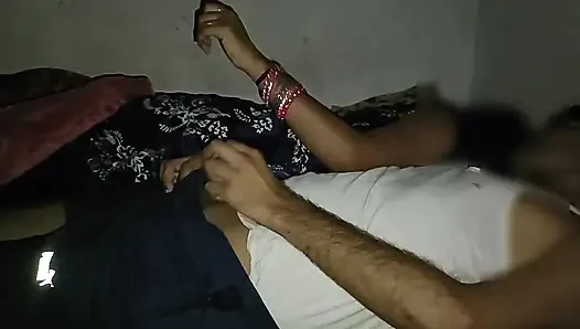 stepsister ki chudai ki, pendon pe baitha ke phir mummy ki chudai ki baat ki, stepsister got angry, clear Hindi audio
