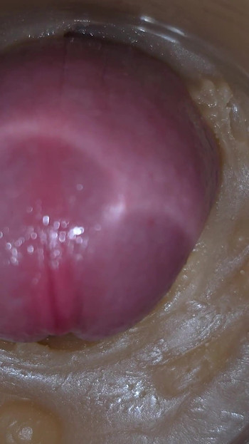 Precum 在我的阴户玩具相机中喷出阴道 4K. 极端特写!