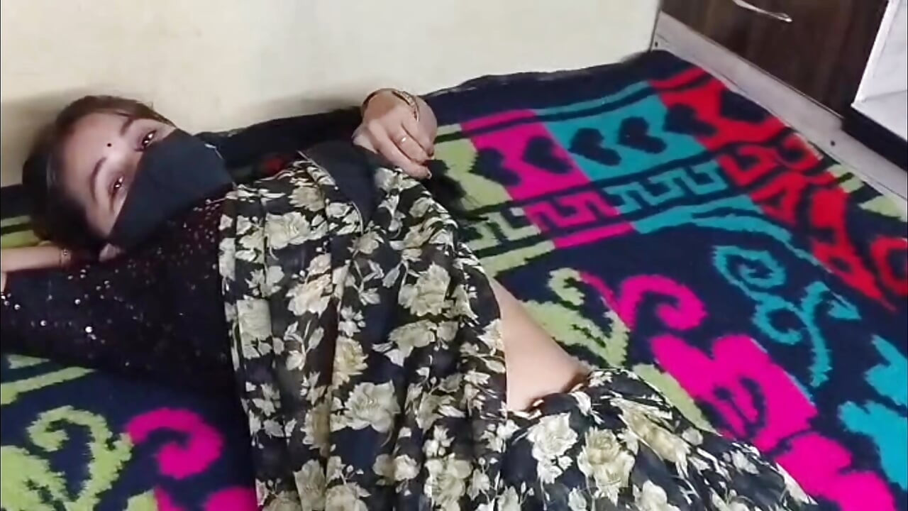 DESI XXX  MAKAN MALIK NE AKELI BHABHI KE SATH KIYA SEX SHORT FILM