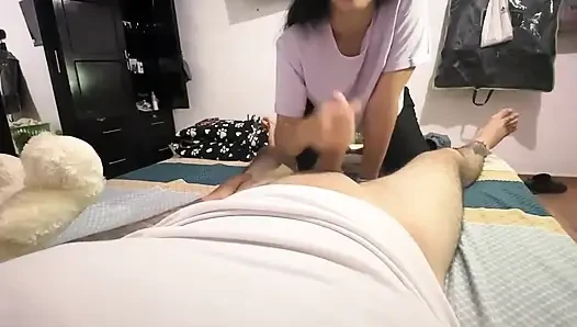 Horny Young Girl I Met on Tinder Swallows All My Cum