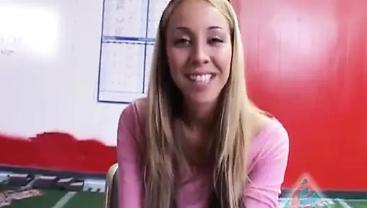 Dil yalayan zonklayan yarak - ahegao salya patlaması