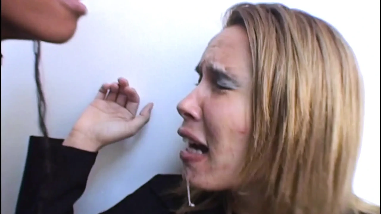 撒尿极端女孩和吞精