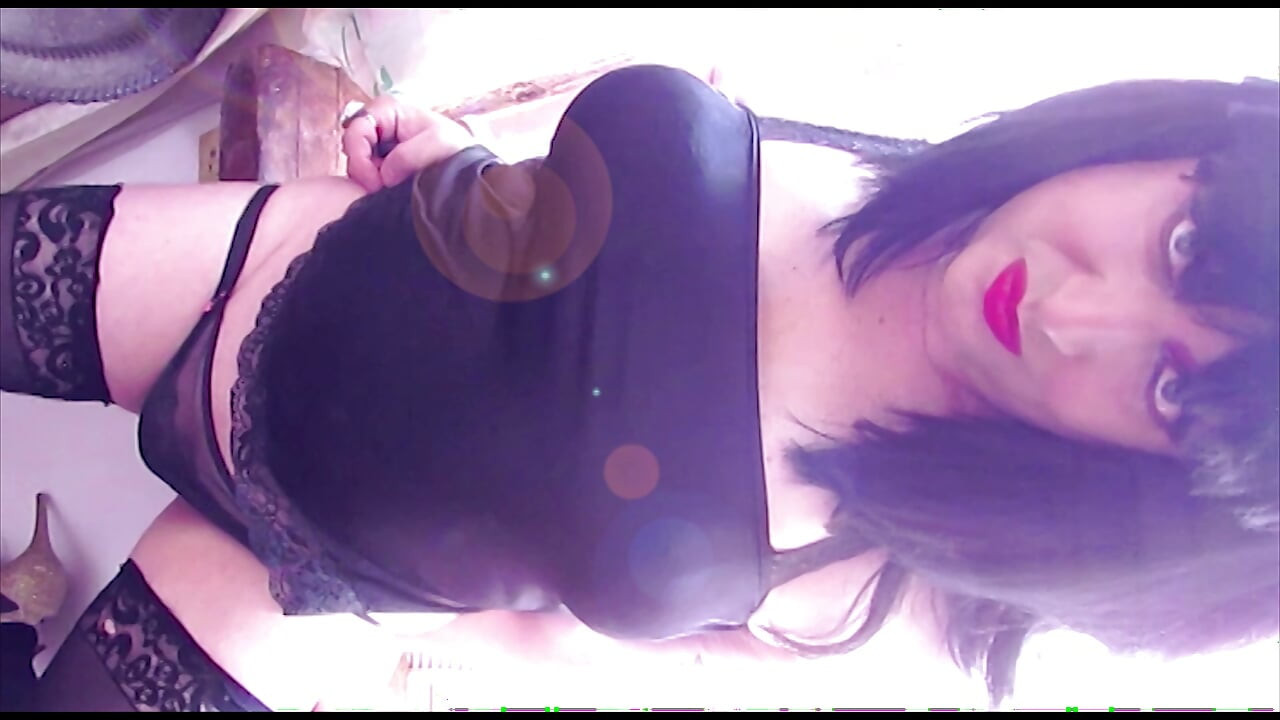 Kellystar518 in BLACK SATIN