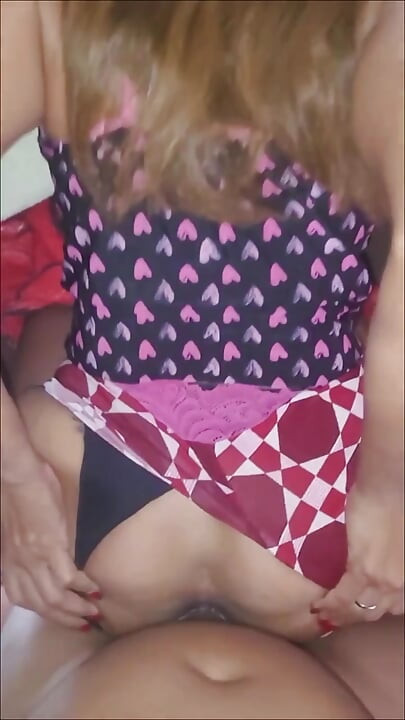 She knows how to do a really beautiful anal gap.