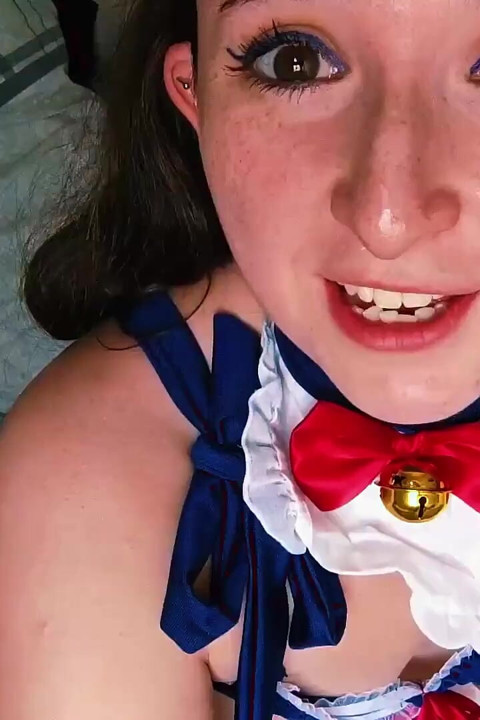 Branca de neve pode cantar e esguichar ao mesmo tempo
