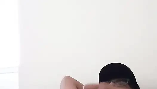Elle solo - sert yarak boşalmaya hazır