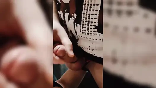 Трахнул мужа кулаком в задницу до локтя, пока он обильно не кончил. Глубокий фистинг