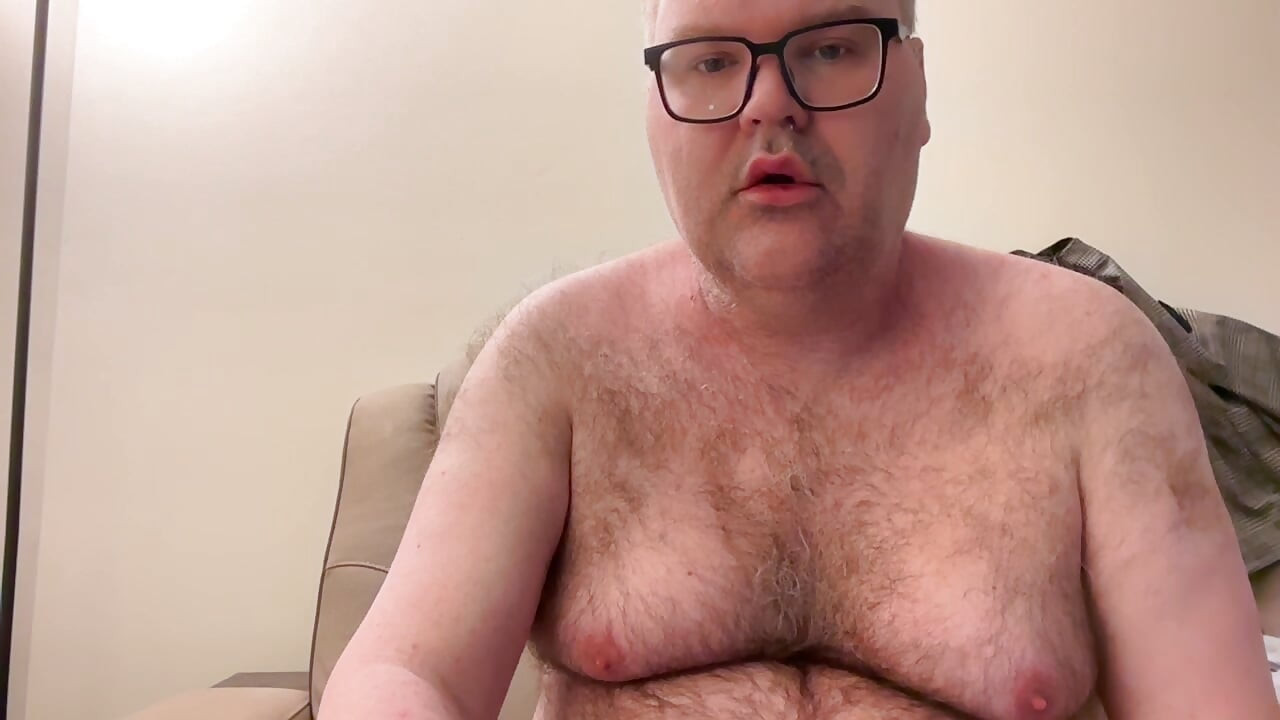 chubby DILF bear hairy fat cub glasses