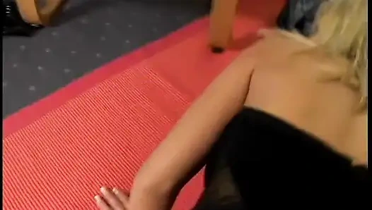 Blowjob pov pirang tetek besar berakhir dengan facial