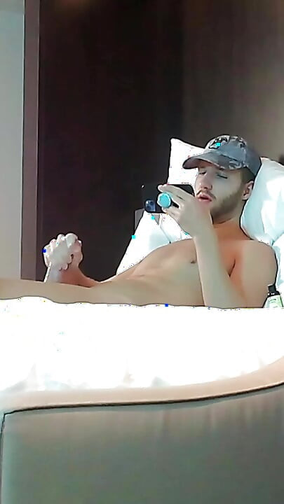 Solo Cumshots Galore
