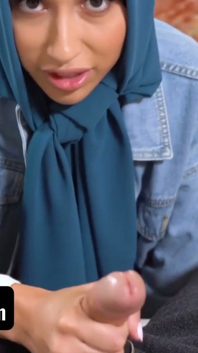 Hijab Hookup - "Please, Fuck Me Teacher" Muslim Babe Penelope Woods Says To Her Religion Teacher | Clip 1