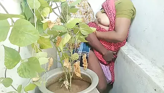 Une femme au foyer indienne se fait baiser