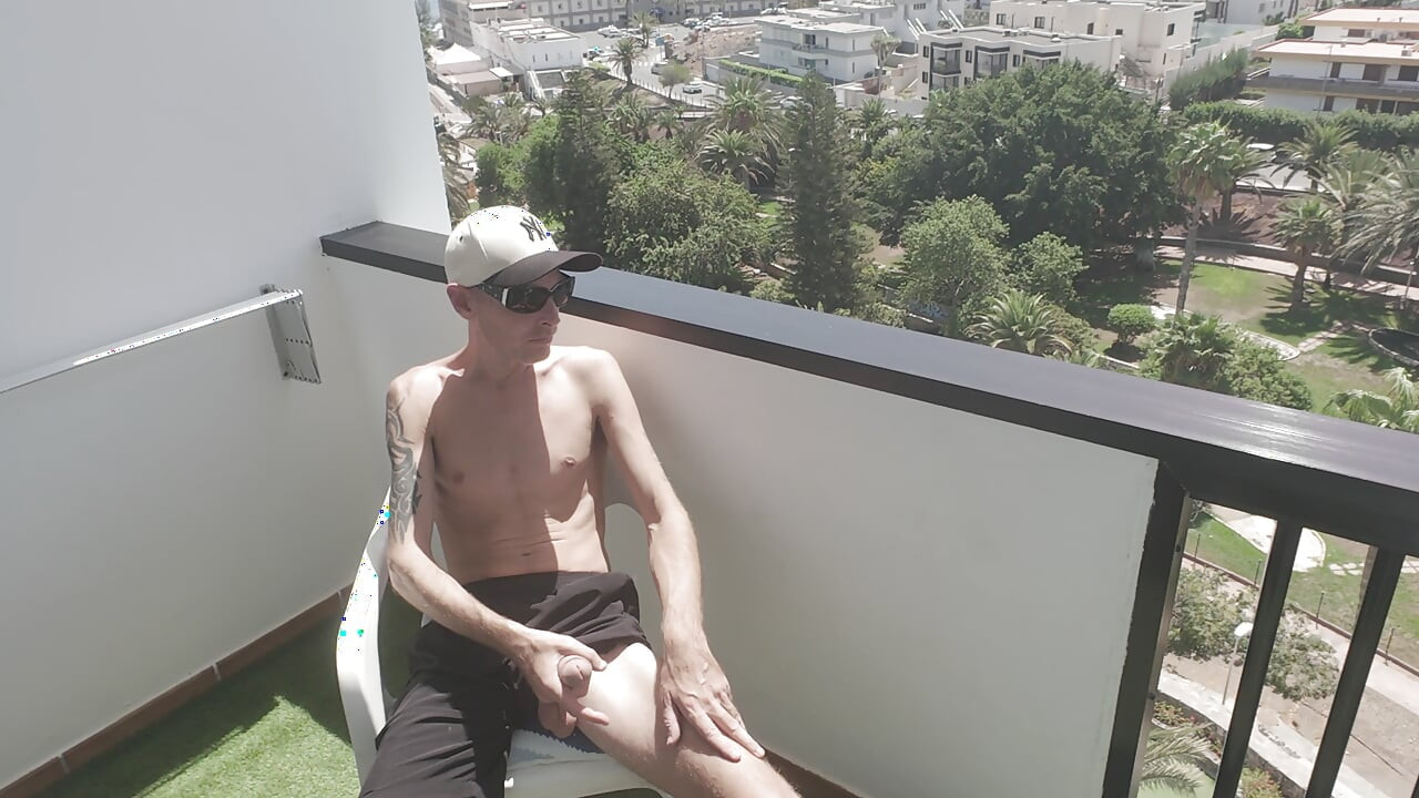 Risky 9 Inch Balcony Wank