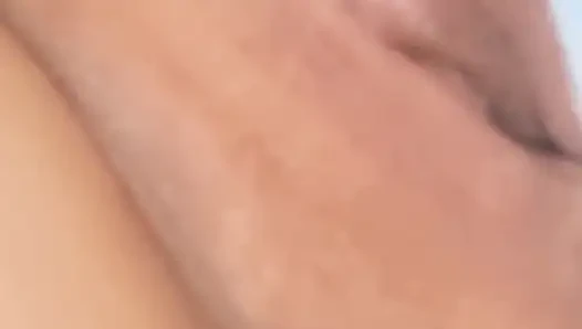 Kontol terlarang ibu tiri menyentuh pantat gemetar